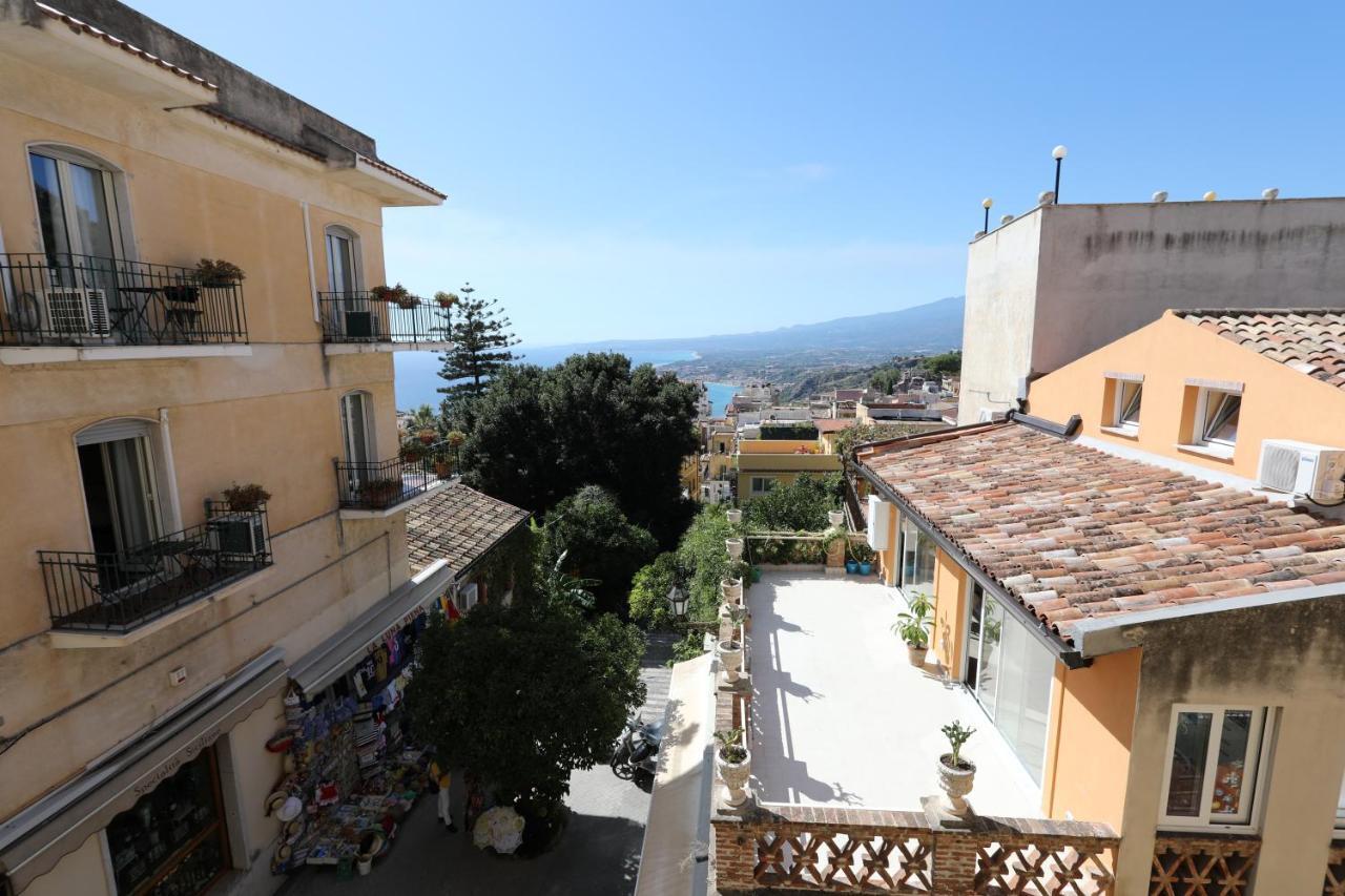 Greek Theater - Sea View Apartment ตาออร์มินา ภายนอก รูปภาพ