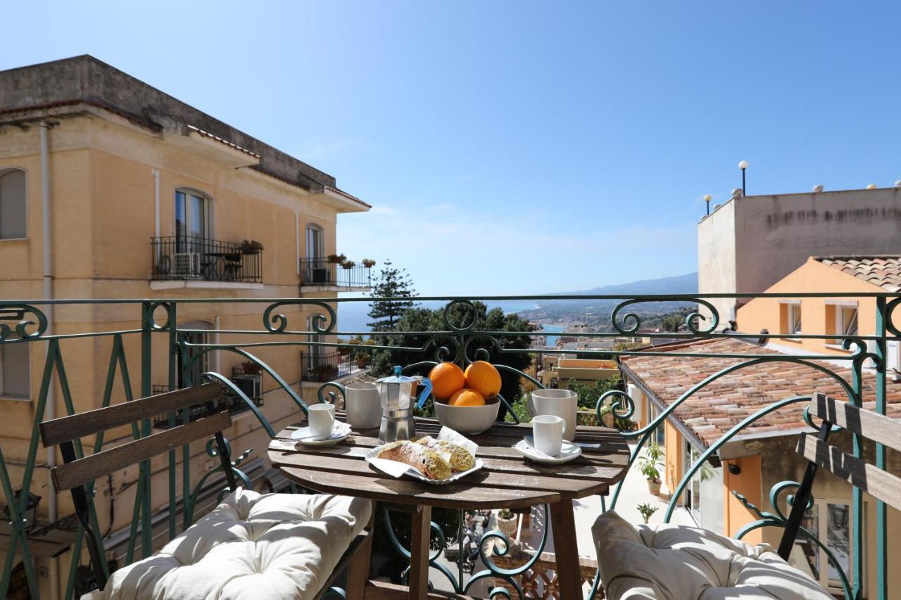 Greek Theater - Sea View Apartment ตาออร์มินา ภายนอก รูปภาพ